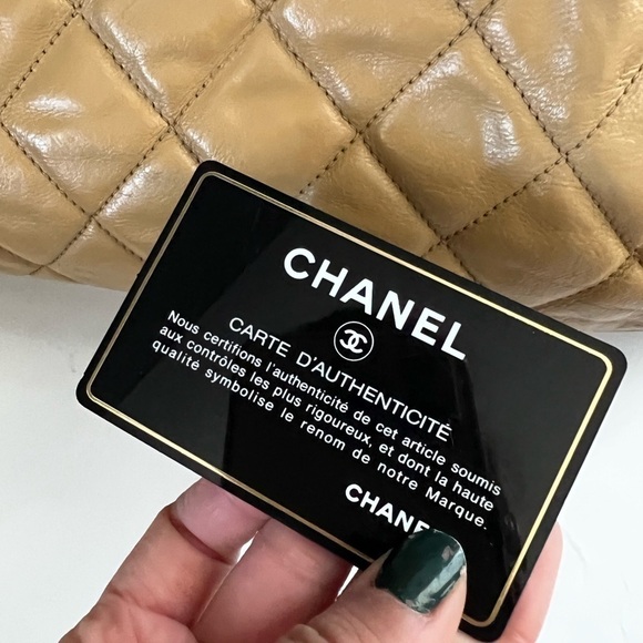 CHANEL Authentic Calfskin Leather Quilted Chain Tote Tan Medium - Picture 11 of 16